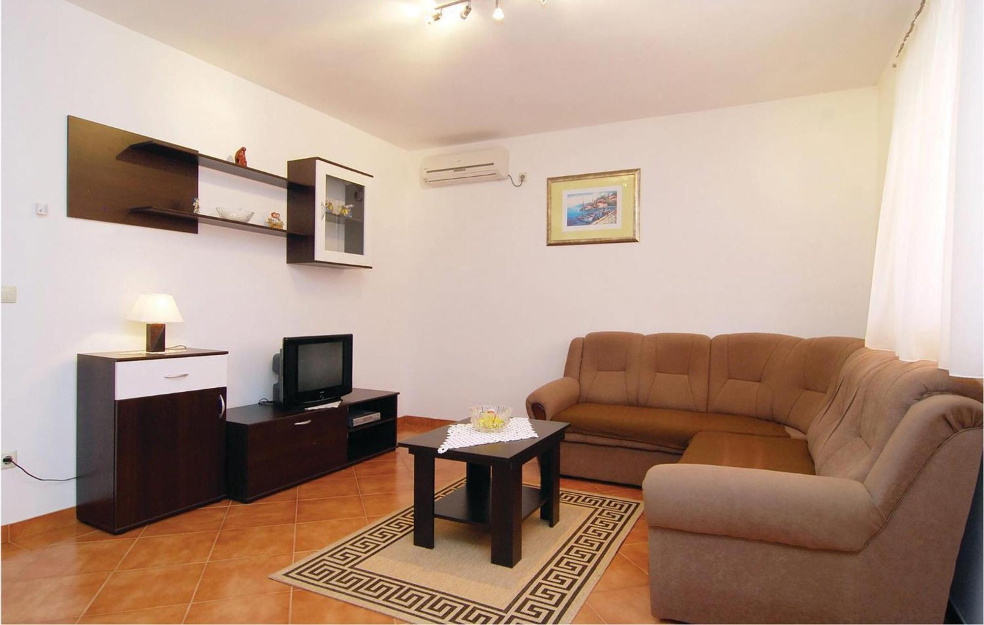 2 Bedroom Nice Apartment In 비르 외부 사진
